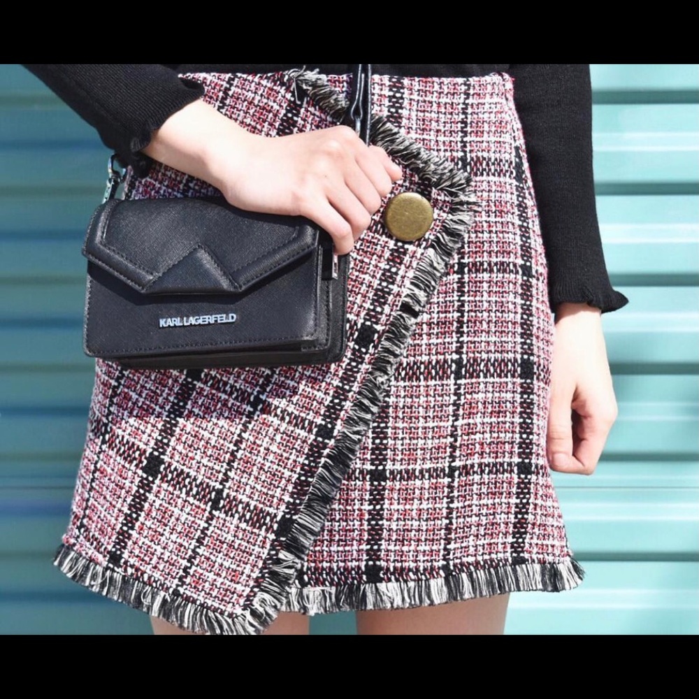 Tweeted skirt with fringe